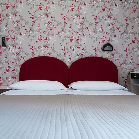 Hotel Eden 3*