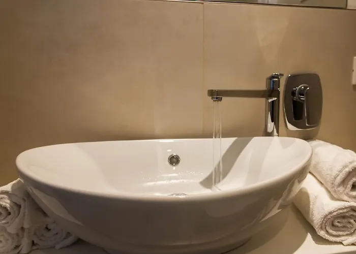 Eden Hotel 3*