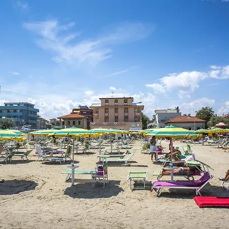 Eden Ξενοδοχείο