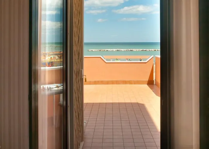 Eden 3* Viserbella di Rimini